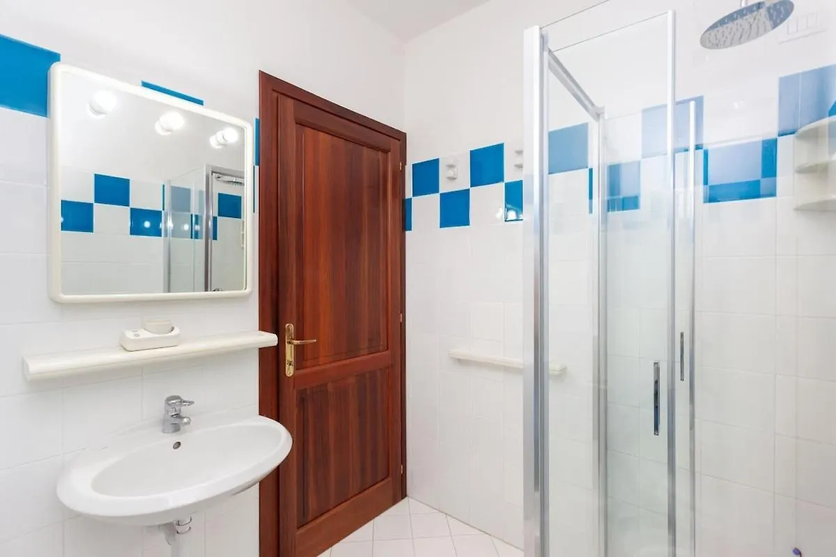 Villetta Perla Marina 2 San Teodoro Apartman