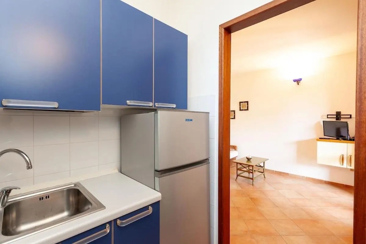Villetta Perla Marina 2 San Teodoro Apartman